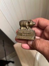 aNTIQUE 1957 Mormon's pig pig champ paperweight solid bronze advertising picture