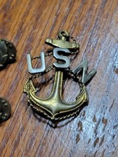 Rare Pre-1920 US Navy USN Anchor Visor Cap Badge Pin WWI Era Original 1.75 Inch picture