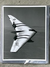 ORIGINAL Vintage 1940s Northrop YB-49 Flying Wing USAF Press Photo NOT A REPRINT picture