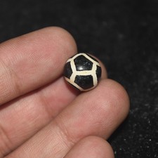 Rare Round Antique Old Tibetan Himalayan Etched Agate Stone Longevity Dzi bead picture