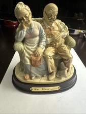 vintage Da Vinci Collection resin figurine depicting an elderly couple picture