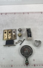 Vtg Grandpa's Lot Metal Kissin Dont Last Cookin Do Dutch Style Tulip Trivet ++ picture