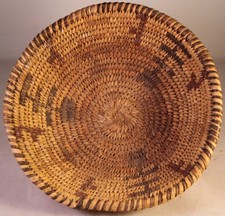 Vintage Tohono O'Ohdam Polychrome Basket picture