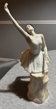 Vintage Royal Doulton porcelain figurine Reflections “Ballerina” picture