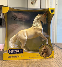 Breyer *Glossy* Cloud Horse Figure - Club Member Appreciation Glossy Model. New picture