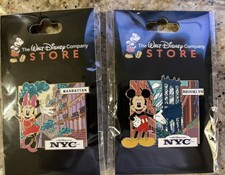 Disney Company Store TWDC New York  Boroughs Mickey Minnie Fab 2 Pin Set NEW DEC picture