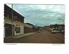 La Grande Main Street In wide open spaces of north east Oregon VTG postcard UNP picture