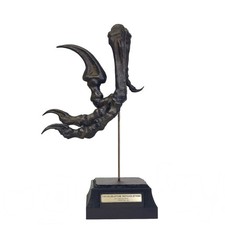 Velociraptor, Raptor Claw – Fossil, Raptor, Claw, Museum-Quality Replica picture