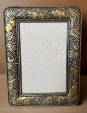 Vintage Hallmark Solid Brass Picture Frame 🍇 Grapes Pears 🍐 Fruit 5”x7” Heavy picture
