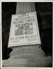 1942 Press Photo Air raid information sign on pole in New York - nei01643 picture