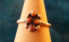 Vintage Sterling Zuni Needlepoint Italian Coral Ring Size 4.5 picture