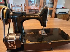 Vintage 1939 Singer Sewing Machine Ex Working Condition w Hard Case picture