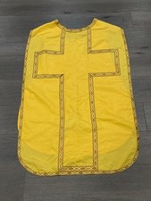 VINTAGE GOLD SILK ROMAN STYLE CHASUBLE picture