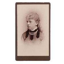 CDV Carte de Visite Portrait of a Woman from San Francisco, California #822 picture