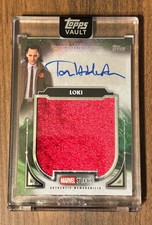2026 Topps Marvel Vault Tom Hiddleston Loki's Palace Throne Relic Auto /50 Hit picture