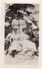 Antique 1920s, Snapshot Photo Family in Periods Clothes 2.75