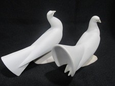 TWO VTG. NAO / LLADRO SPAIN DOVE FIGURINES picture