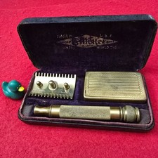 Vintage Gillette 1920s Pocket Set (Item #119) picture