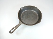 Vintage Lodge 3 Notch Cast Iron Skillet #5 Restored Sits Flat 8