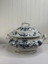 Vintage Oval Blue Danube Soup Tureen with Lid – Blue Onion (Old Ribbon Logo)   picture
