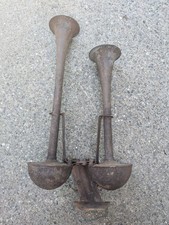 Old ANTIQUE  Vintage TRUCK HORNS with MOUNTING BRACKET Rat / hot Rod NOT DENTED picture