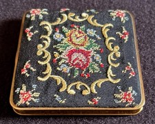 Vtg 1950s Petit Point Powder Compact Black Rose E-N Golden Seal Great Britain picture