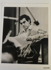 PLACIDO DOMINGO Original 10x8 Glossy Press Photo Opera Singer Rehearsal picture