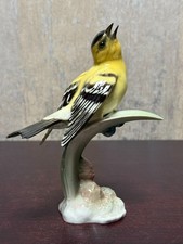 Vtg Hutschenreuther Germany Porcelain Goldfinch Bird Figurine Hand Painted 6.5