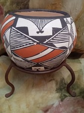 V Salvador Acoma Pueblo Signed Native American Pottery Bowl Vintage NM picture