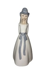 vtg porceval porcelain blue white figurine preowned Perfect condition Spain picture