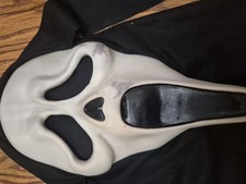 Gen 1 / Gen 2  Scream Ghostface Mask Fantastic Faces Cotton Shroud picture