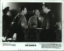 1990 Press Photo Bruce Willis, Dennis Franz, Fred Dalton Thompson in Die Hard 2 picture