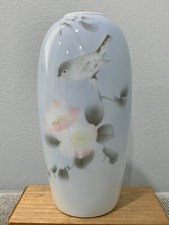 Vintage Japanese Fukugawa Signed Porcelain Vase w/ Birds & Flowers Decoration picture