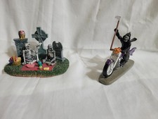 2 Lemax Spooky Town Resin Figurines Grim Rider/Graveyard Picnic 2016-17 picture