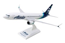 Skymarks SKR1172 Alaska Airlines Boeing 737-Max 8 N801AK Desk 1/130 Jet Model picture