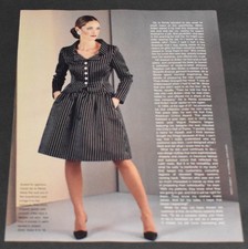2001 Print Ad Sexy Fashion Legs Lady Heels Brunette Gorgeous  Oscar de la Renta picture