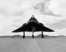 The F 117A stealth fighter is world's first operational aircraft d- Old Photo picture