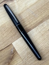Pilot Metropolitan MR Fountain Pen • Black w/ Chrome Accents • Made In Japan picture