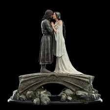 WETA Lord of the Rings Aragorn and Arwen Miniature Polystone Statue NEW picture