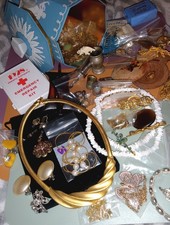Vintage Lot Junk Draw Jewelry Trinket Mixed Collectibles - 2.125 Lbs picture
