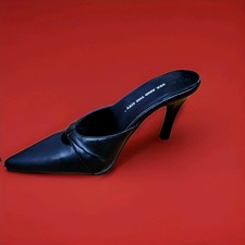 Sex And The City Manolo Blahnik Inspired High Heel Phone picture