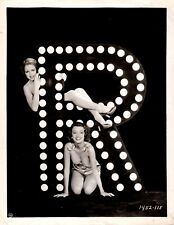Unknow Actress in Ziegfeld Follies (1945) 🎬⭐ Leggy Cheesecake Photo K 332 picture