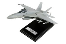 USN Boeing F/A-18E Super Hornet Block III Desk Display 1/48 Model SC Airplane picture