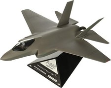 USN Lockheed Martin F-35C Lightning Carrier Version Desk 1/48 Model SC Airplane picture