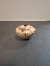 Hopi Seed Pot Lizards Design Signed by Nona Naha - Great Condition picture