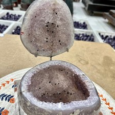 3.1 lb Chalcedony Agate Geode Lidded Bowl Shape Crystal Druzy Cavity Decor picture