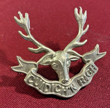VINTAGE BRITISH SEAFORTH HIGHLANDERS CAP BADGE - HAT BADGE w PRONGS/LOOPS picture