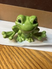 Vintage 1992 GOEBEL GERMANY GREEN FROG FIGURINE picture