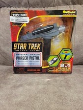 2003 Art Asylum Star Trek: The Original Series (TOS) 2-in-1 Phaser Pistol picture