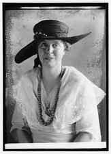 Photo:Miss George Thomas 1 picture